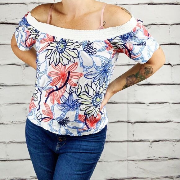 Skies Are Blue off the shoulder embroidered blouse - Picture 2 of 7